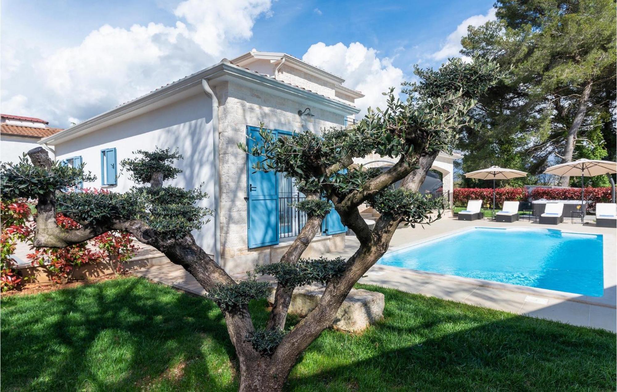 Ladora Holiday home Porec